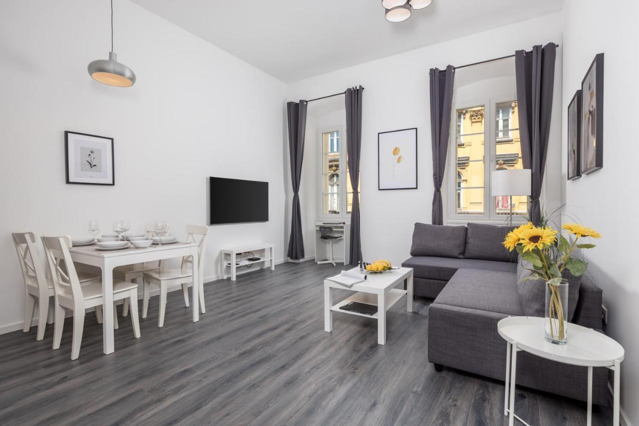 Apartment Nest In 1 リエカ エクステリア 写真