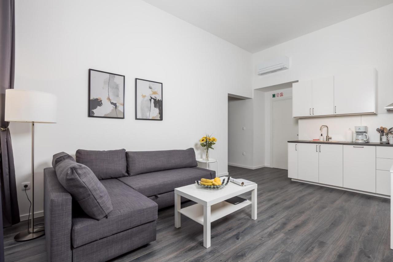 Apartment Nest In 1 リエカ エクステリア 写真