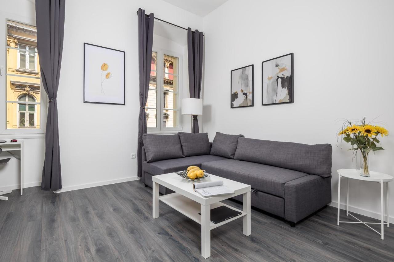 Apartment Nest In 1 リエカ エクステリア 写真